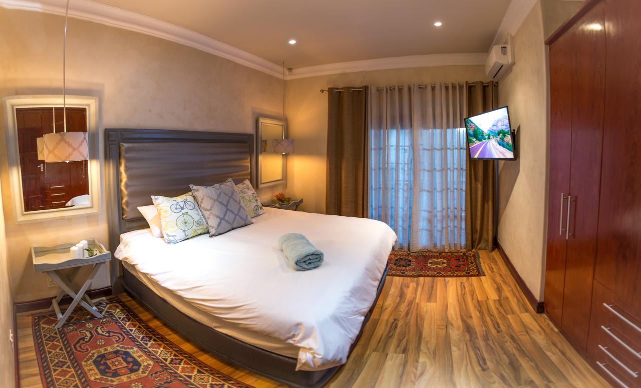 Spacube Luxury Suites And Spa Pretoria-Noord Esterno foto